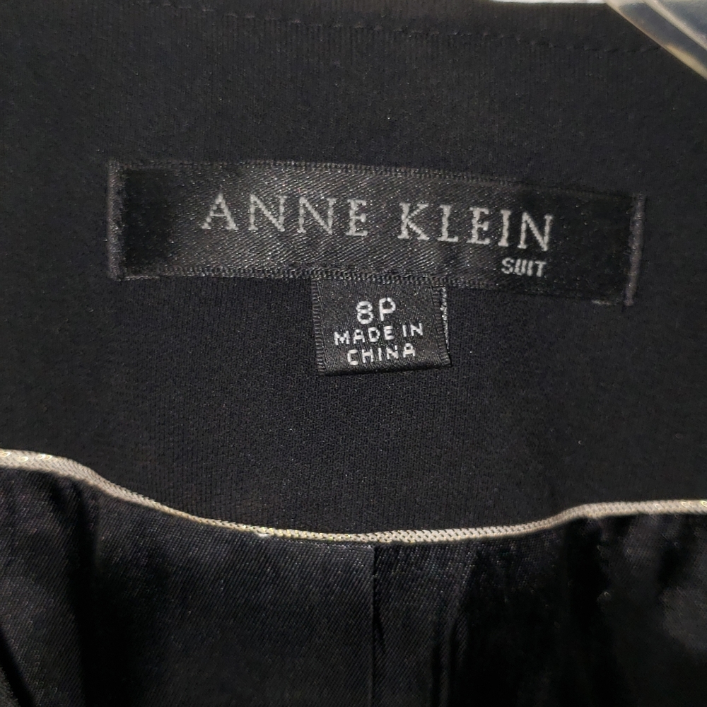 Anne Klein black skirt suit sz 8p - Picture 2 of 6